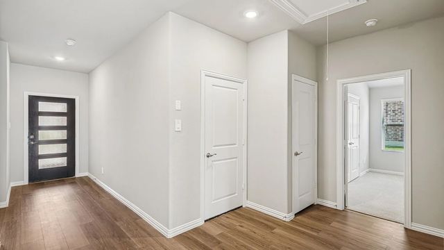 6617 VALLEY LAKE Lane, Crowley, TX 76036