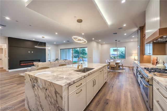 18 Placa De Rei Court, Henderson, NV 89011