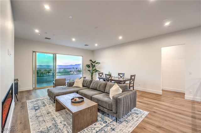 18 Placa De Rei Court, Henderson, NV 89011