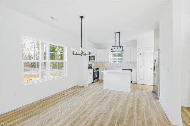 2118 Arbrook Lane, High Point, NC 27265