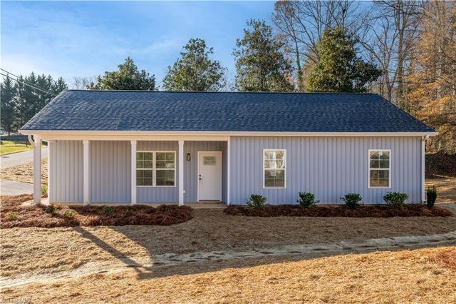 2118 Arbrook Lane, High Point, NC 27265