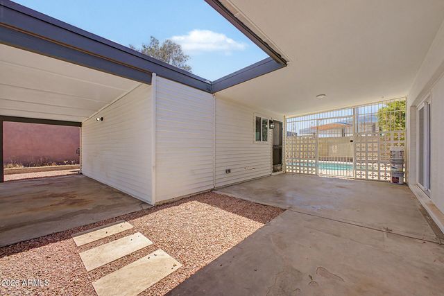 2009 E 3RD Drive, Mesa, AZ 85204