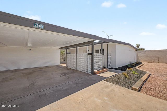 2009 E 3RD Drive, Mesa, AZ 85204