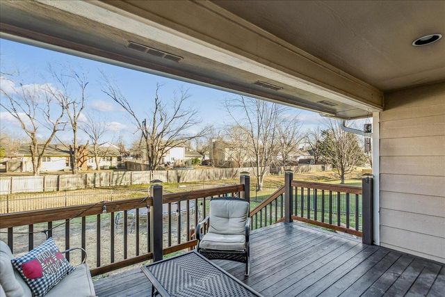 240 N Bent Tree Ct, Andover, KS 67002