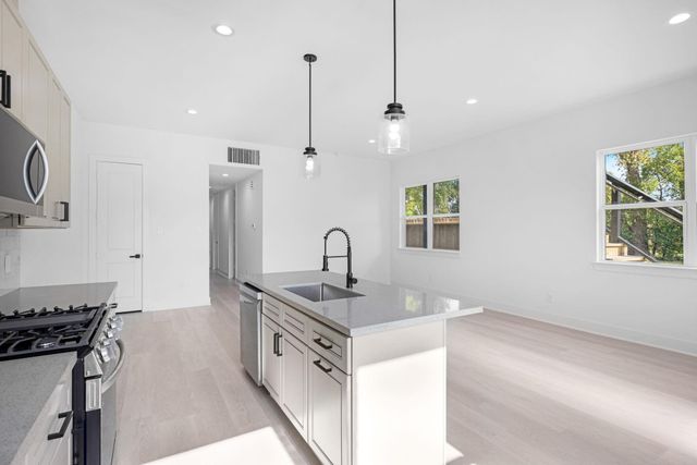 857 Fortune Street D, Houston, TX 77088