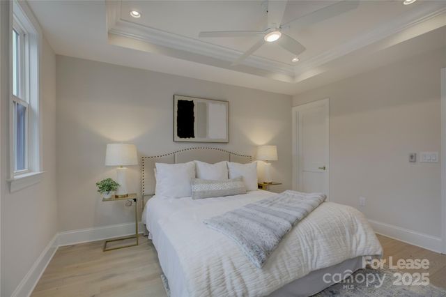 3015 Pinehurst Place, Charlotte, NC 28209