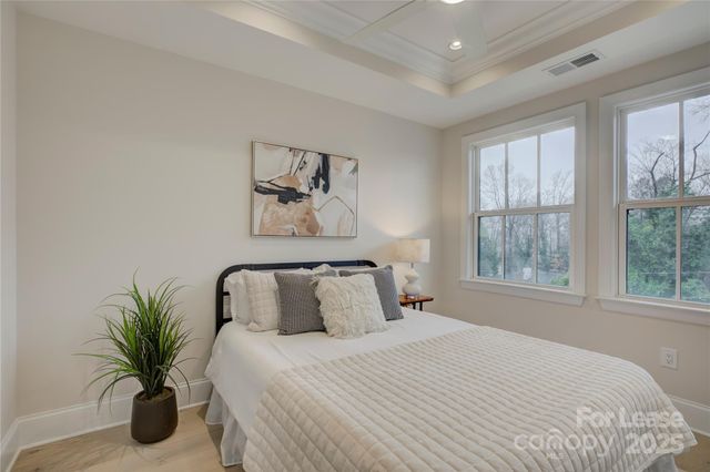 3015 Pinehurst Place, Charlotte, NC 28209