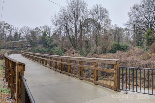 3015 Pinehurst Place, Charlotte, NC 28209