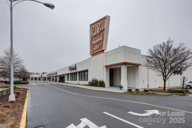 3015 Pinehurst Place, Charlotte, NC 28209