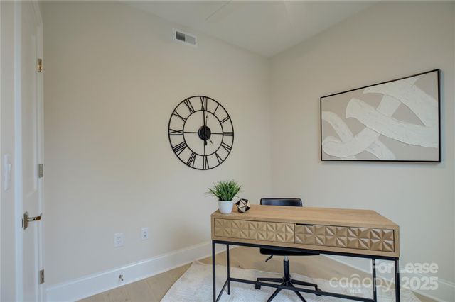 3015 Pinehurst Place, Charlotte, NC 28209