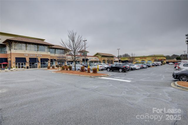 3015 Pinehurst Place, Charlotte, NC 28209