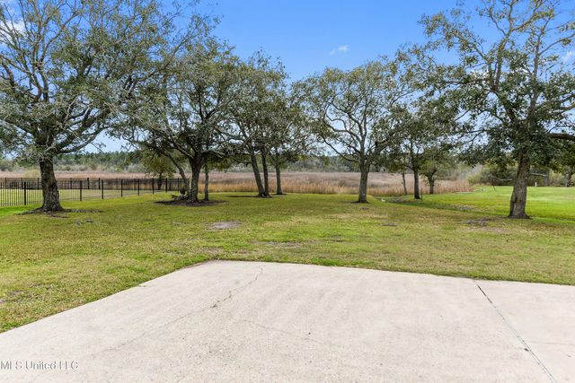 1478 N Beach Boulevard, Bay Saint Louis, MS 39520