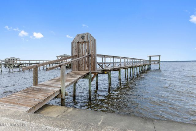 1478 N Beach Boulevard, Bay Saint Louis, MS 39520