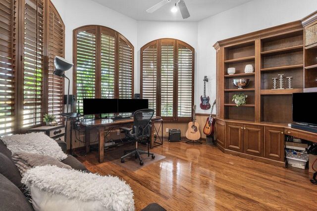 105 Island Cove Way, Palm Beach Gardens, FL 33418