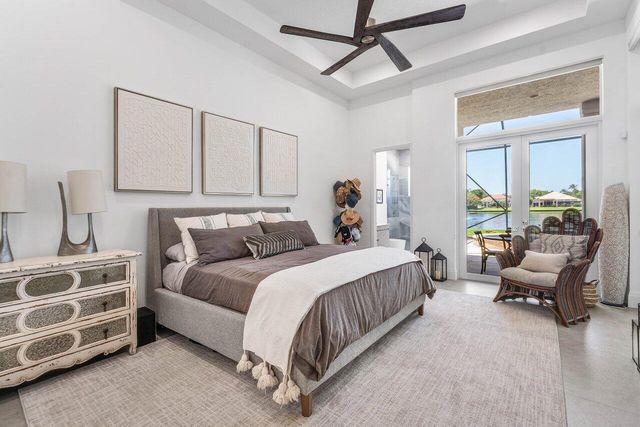 105 Island Cove Way, Palm Beach Gardens, FL 33418