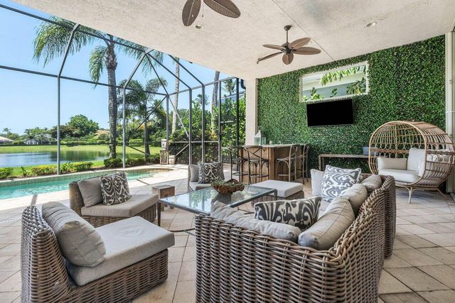 105 Island Cove Way, Palm Beach Gardens, FL 33418