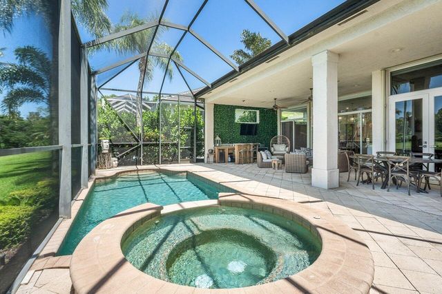105 Island Cove Way, Palm Beach Gardens, FL 33418