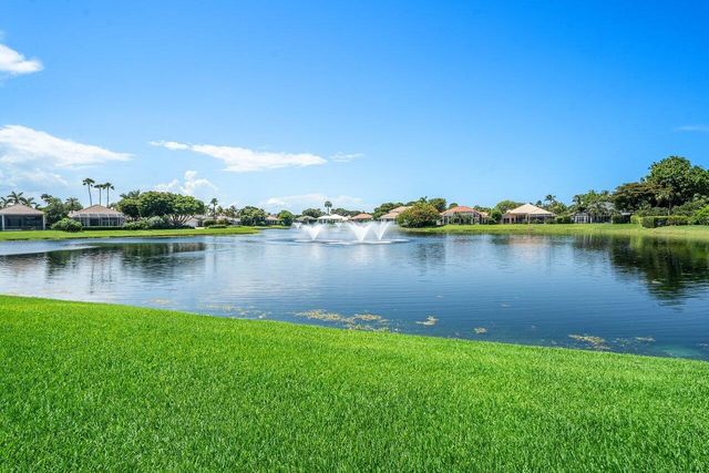 105 Island Cove Way, Palm Beach Gardens, FL 33418