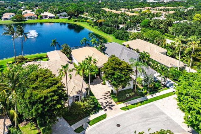 105 Island Cove Way, Palm Beach Gardens, FL 33418