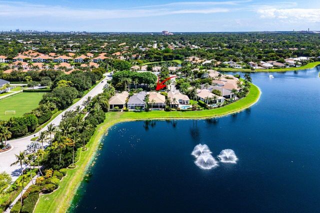 105 Island Cove Way, Palm Beach Gardens, FL 33418