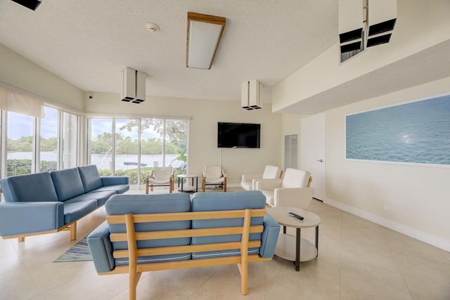 1160 N Federal Highway 714, Fort Lauderdale, FL 33304