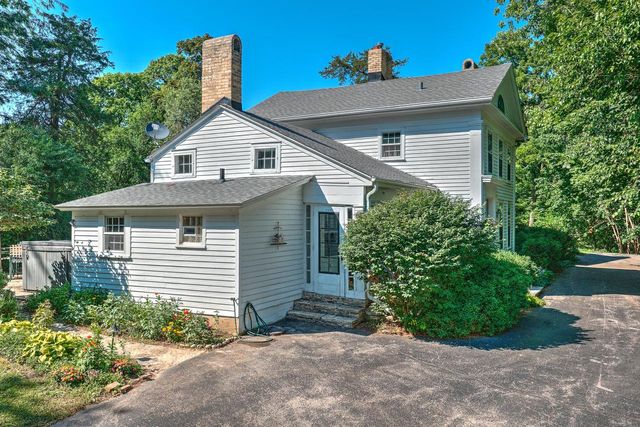 1201 S Waterville ROAD, Summit, WI 53066
