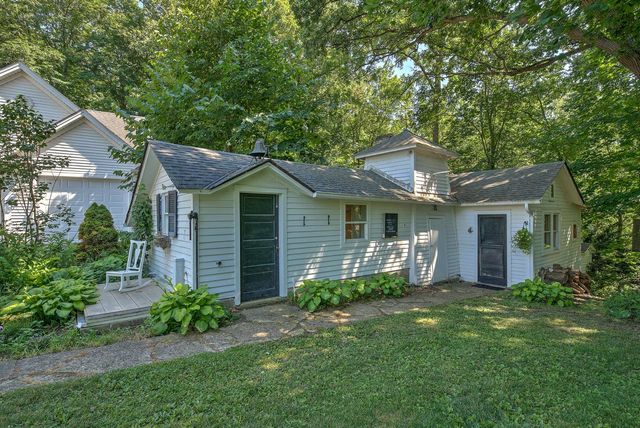 1201 S Waterville ROAD, Summit, WI 53066