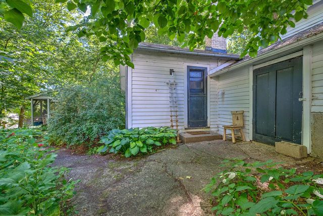 1201 S Waterville ROAD, Summit, WI 53066