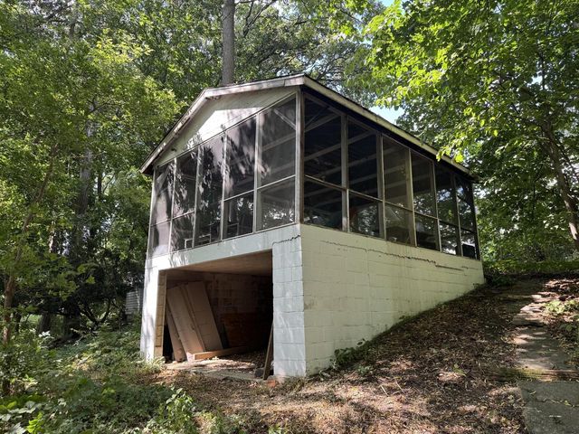 1201 S Waterville ROAD, Summit, WI 53066