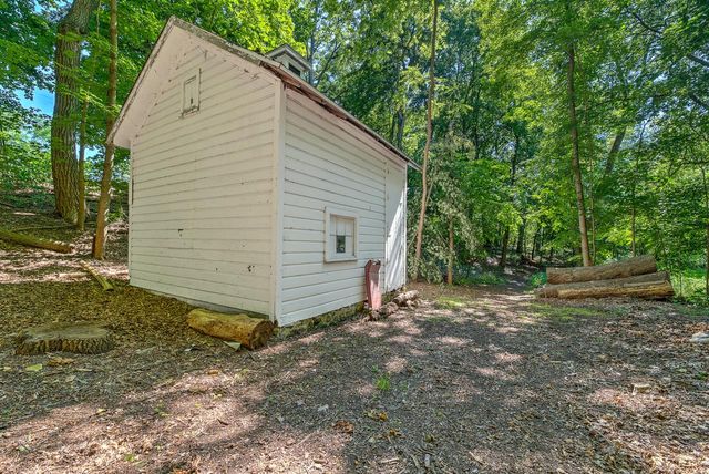 1201 S Waterville ROAD, Summit, WI 53066