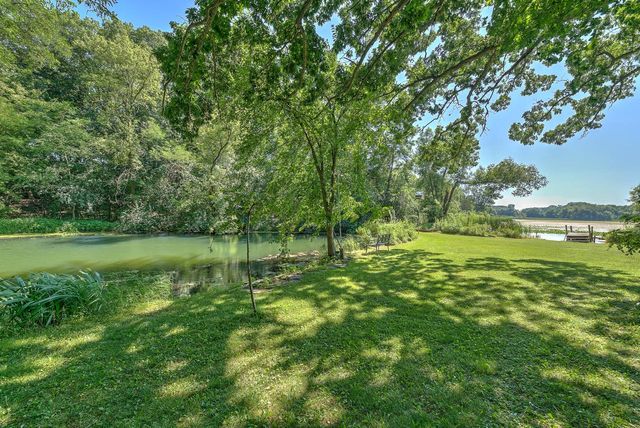 1201 S Waterville ROAD, Summit, WI 53066