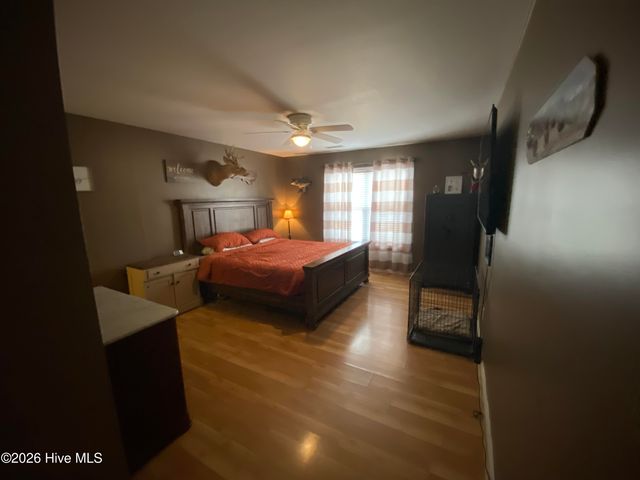 106 Marcil Lane, Hampstead, NC 28443