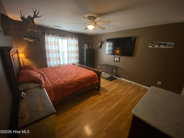 106 Marcil Lane, Hampstead, NC 28443