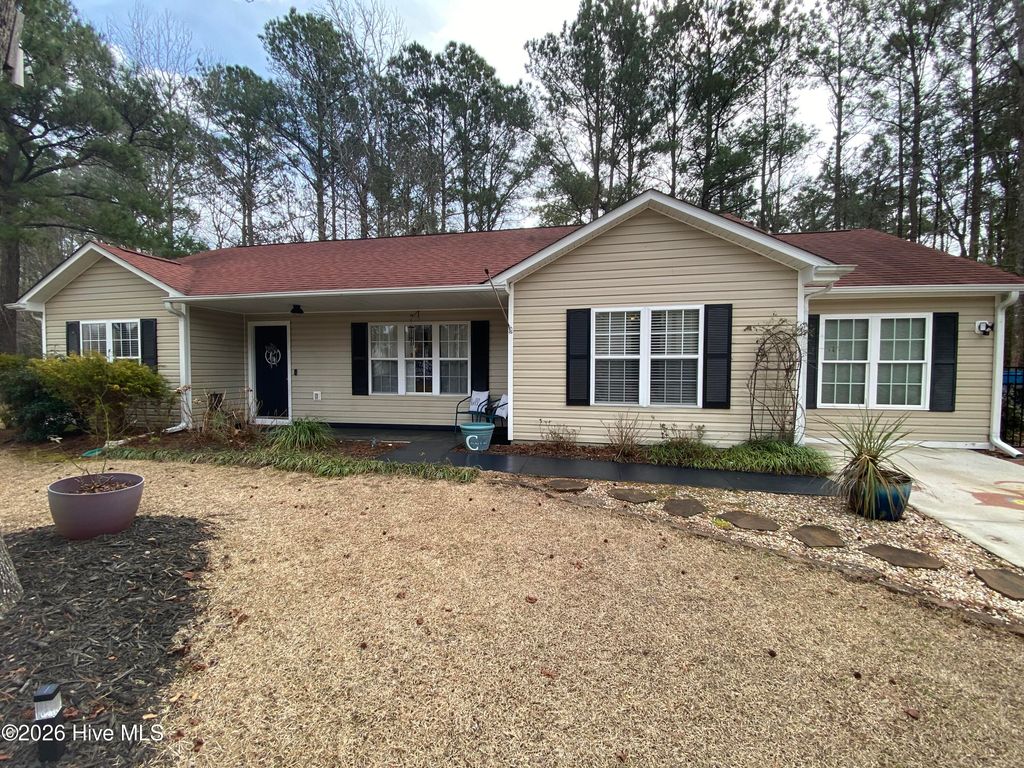 106 Marcil Lane, Hampstead, NC 28443