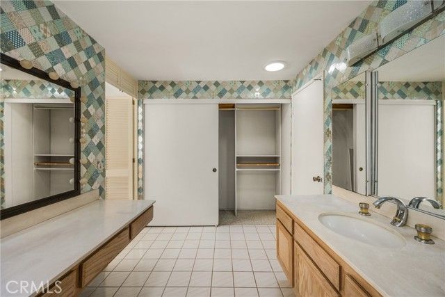 19731 Shorecliff, Huntington Beach, CA 92648