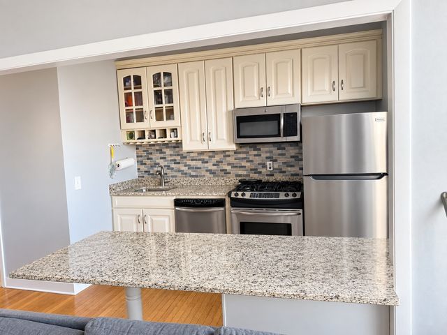 9 Bowdoin 14, Boston, MA 02114
