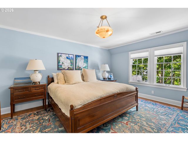 2840 Ne 21ST Ave, Portland, OR 97212