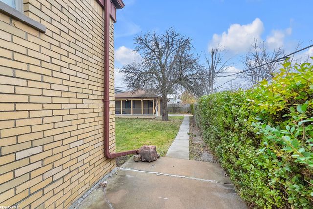 27937 Rockwood Street, St Clair Shores, MI 48081