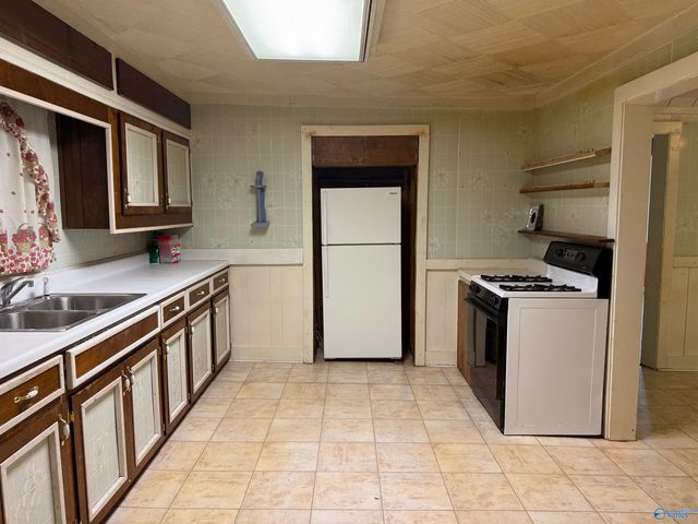 103 South Court, Gadsden, AL 35904