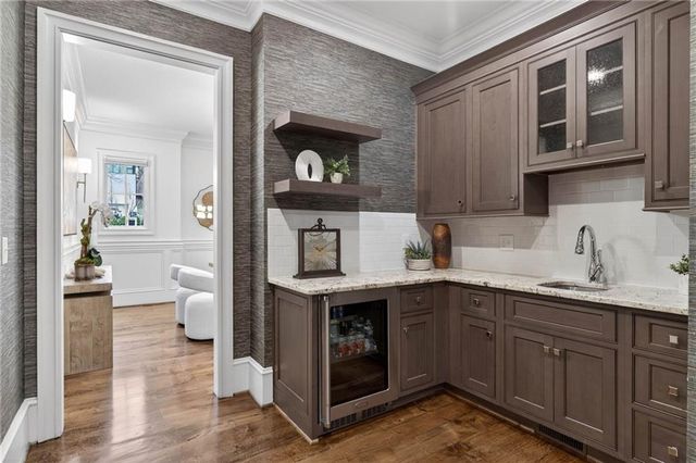 15 Lake Forrest Lane NE, Atlanta, GA 30342