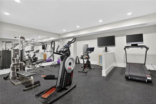 15 Lake Forrest Lane NE, Atlanta, GA 30342