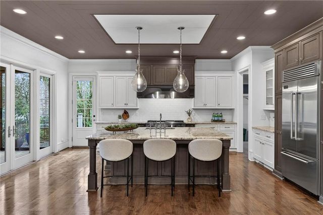 15 Lake Forrest Lane NE, Atlanta, GA 30342