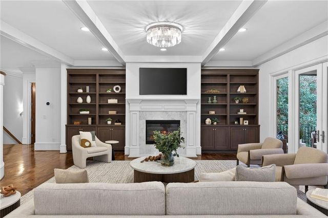 15 Lake Forrest Lane NE, Atlanta, GA 30342