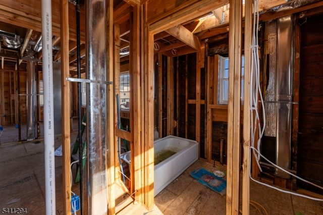 1123 Thompson Ave, Roselle Boro, NJ 07203