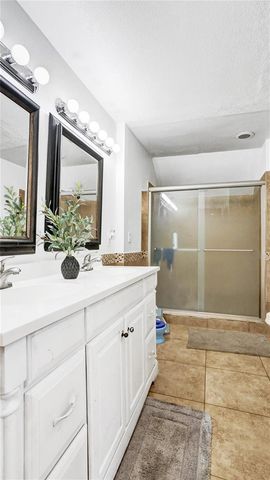 8226 NW 8th Place 6, Plantation, FL 33324