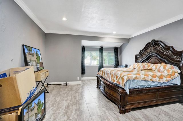 8226 NW 8th Place 6, Plantation, FL 33324