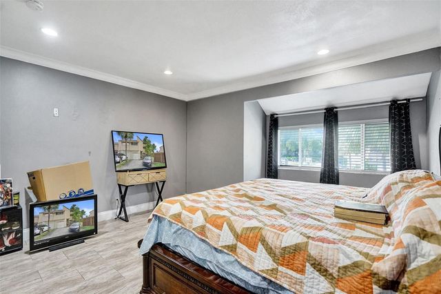 8226 NW 8th Place 6, Plantation, FL 33324