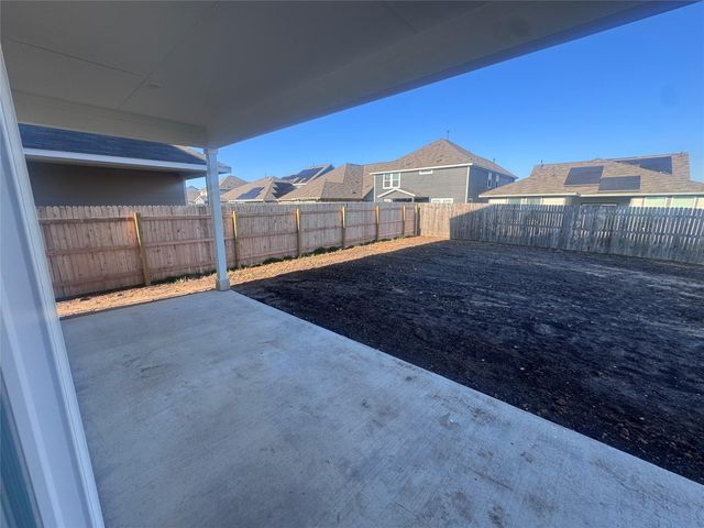 331 Willow Heights DR, Hutto, TX 78634