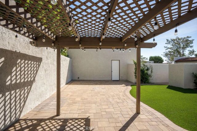 1393 Bouquet, Upland, CA 91786