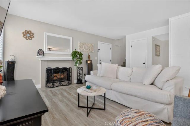 6491 Twin Circle Lane 5, Simi Valley, CA 93063
